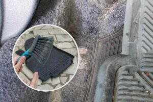 Come pulire a fondo i tappetini sporchi dell'auto